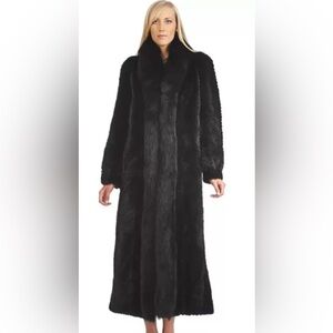 Authentic NWT Elegant Black luxurious Mink with silky Fox Fur tuxedo edging. WOW
